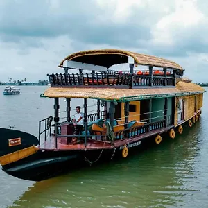 https://whynot-houseboat.hotels-alappuzha.com